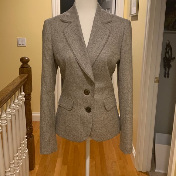 Classiques Entier Wool Fitted Blazer 10 - Picture 4 of 14